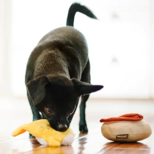 P.L.A.Y. Pet Play Barking Brunch Mainan Boneka Anjing Egg Benedict - Image 4